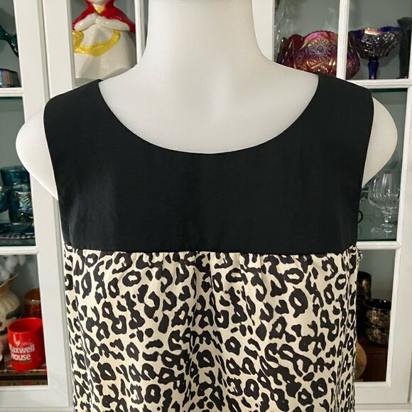 Ann Taylor LOFT Black & Cream Leopard Top Sz XS - Picture 3 of 8